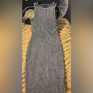 Elegant Gray Sleeveless Dress